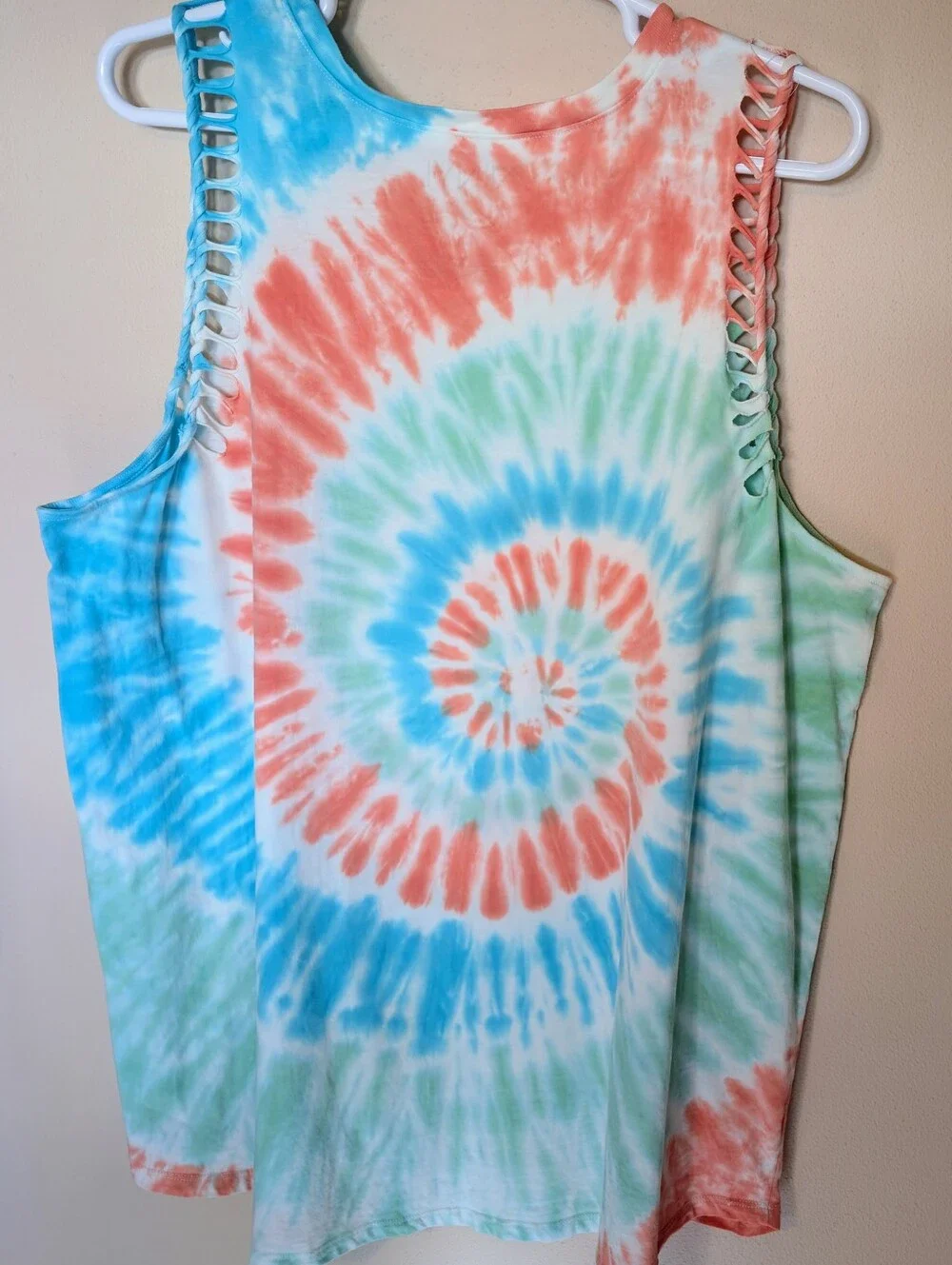 Torrid, Vinyl Icons-Bon Jovi, Classic Fit Slash Tank, Tie Dye, Size 4 - Picture 11 of 11